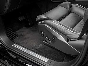 Volvo  B5 AWD Ultimate Dark