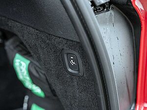 Volvo  B5 AWD Ultimate Dark