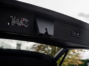 Volvo T8 AWD Plus Dark Panorama, AHK