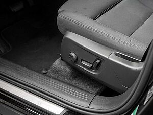 Volvo  T5 Recharge R Design Expression ACC, AHK