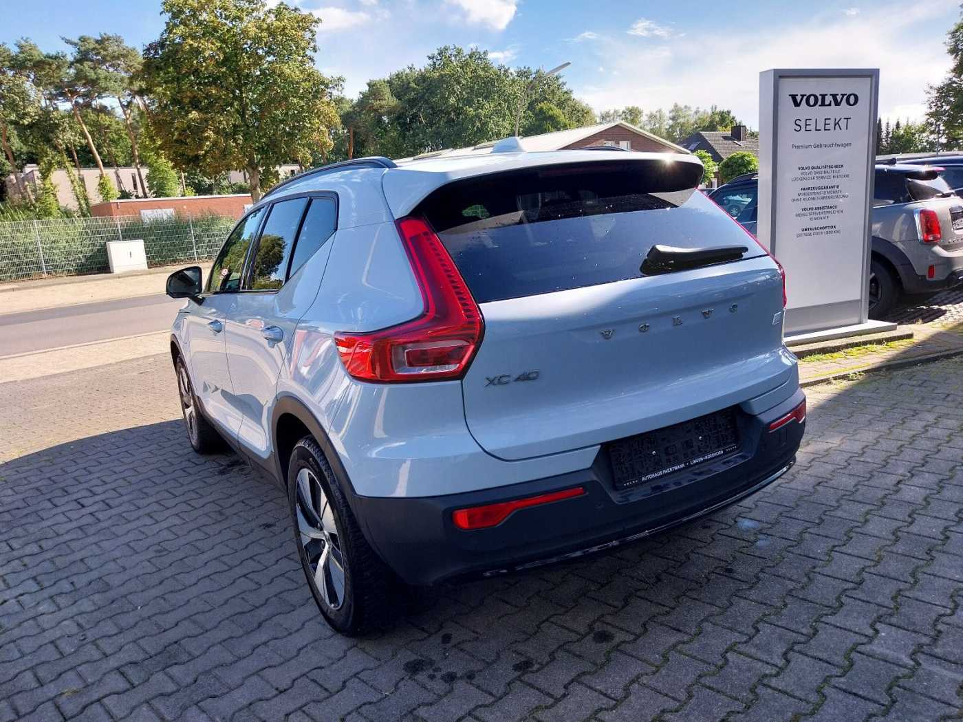 Volvo  T5 Plus Dark Recharge Plug-In Hybrid 2WD