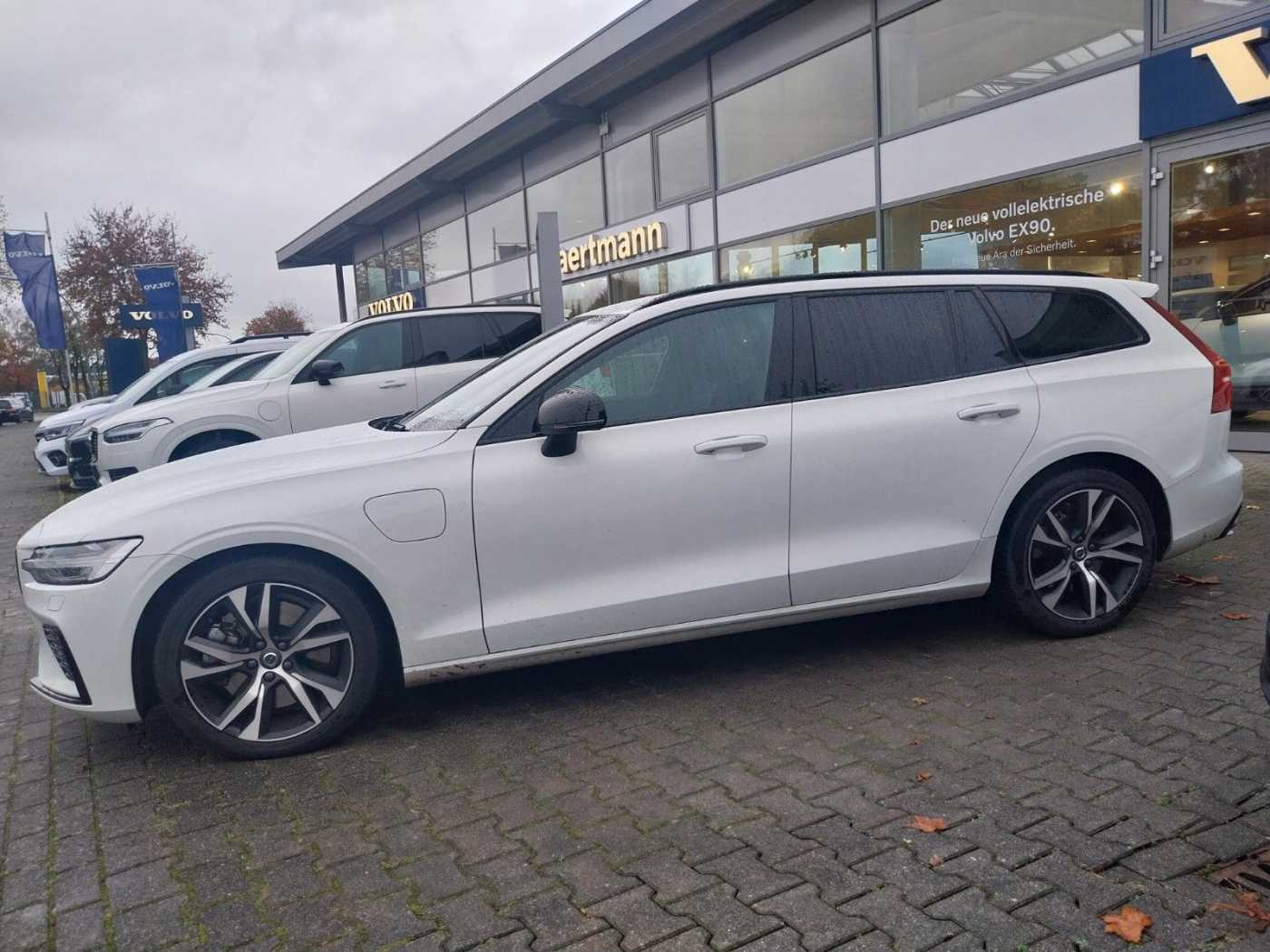 Volvo  Kombi R Design Recharge Plug-In Hybrid AWD