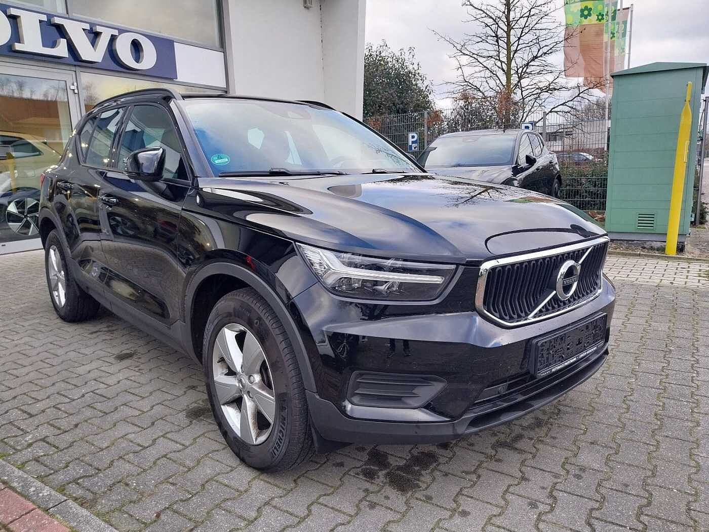 Volvo  T3 Momentum Core 2WD