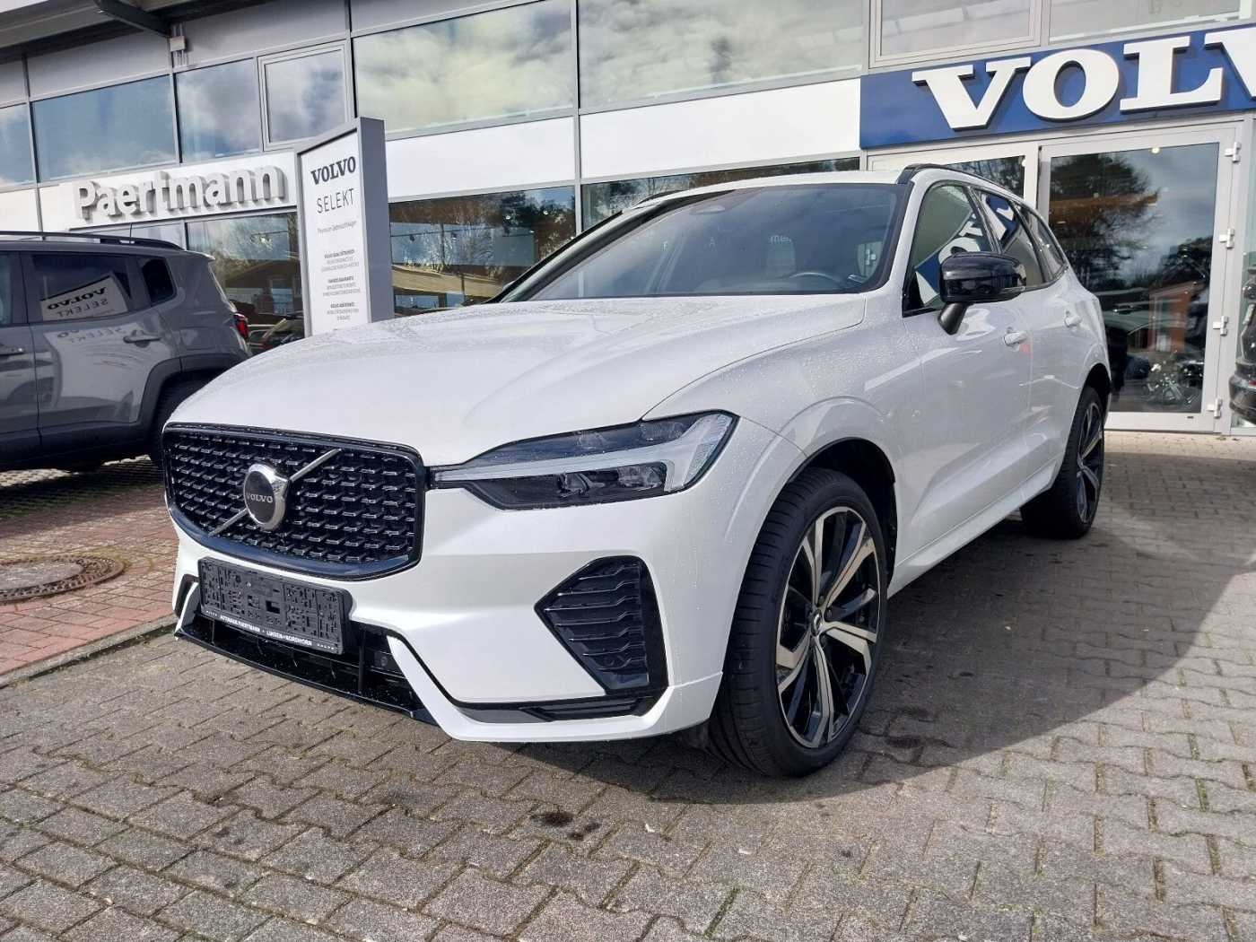 Volvo  R Design 2WD