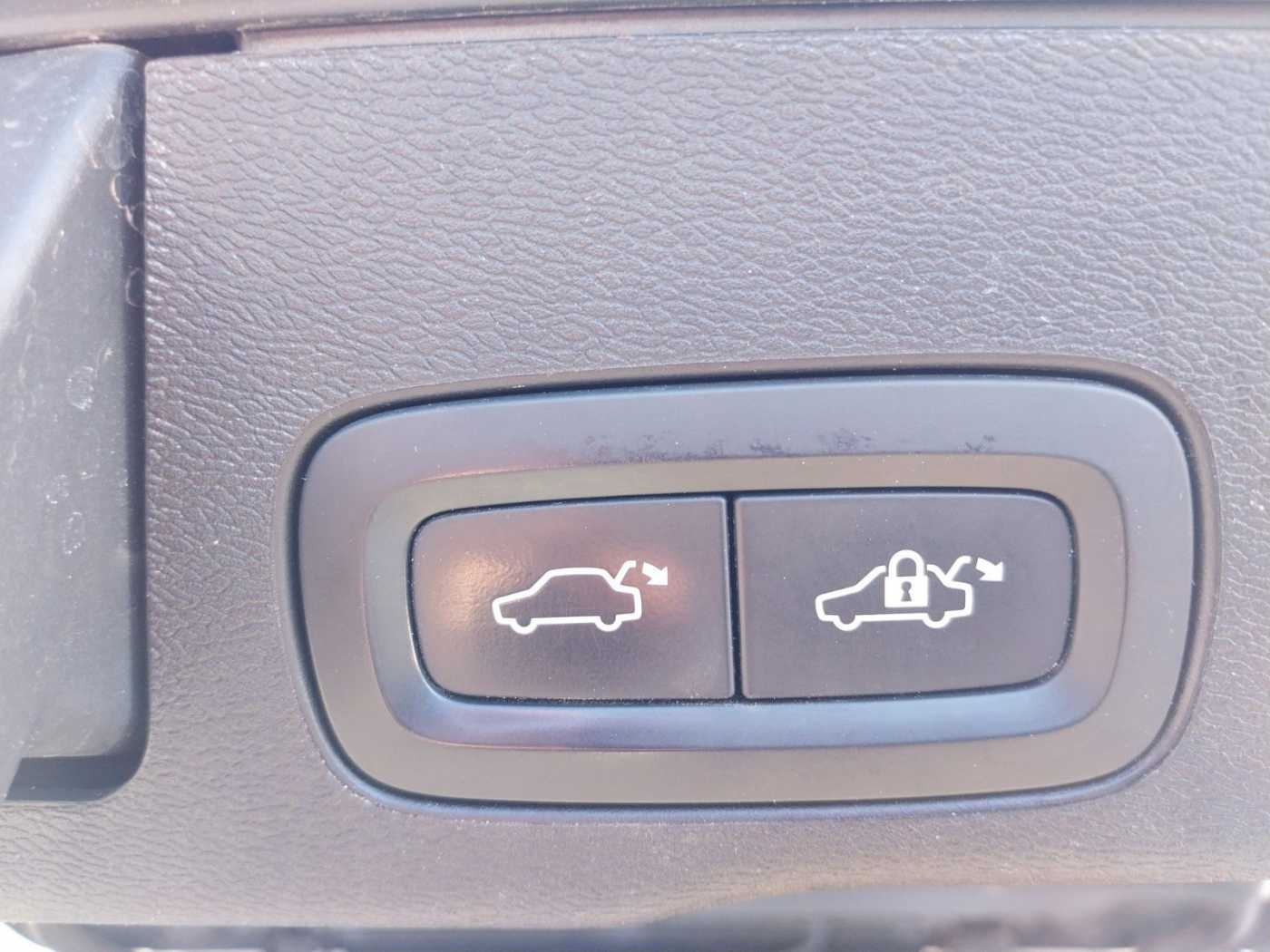 Volvo  D4 Inscription AWD