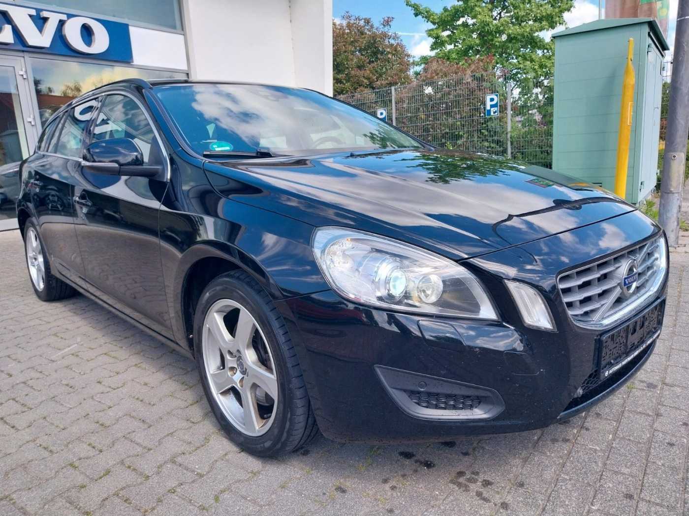 Volvo  D5 Kombi Momentum Autom.