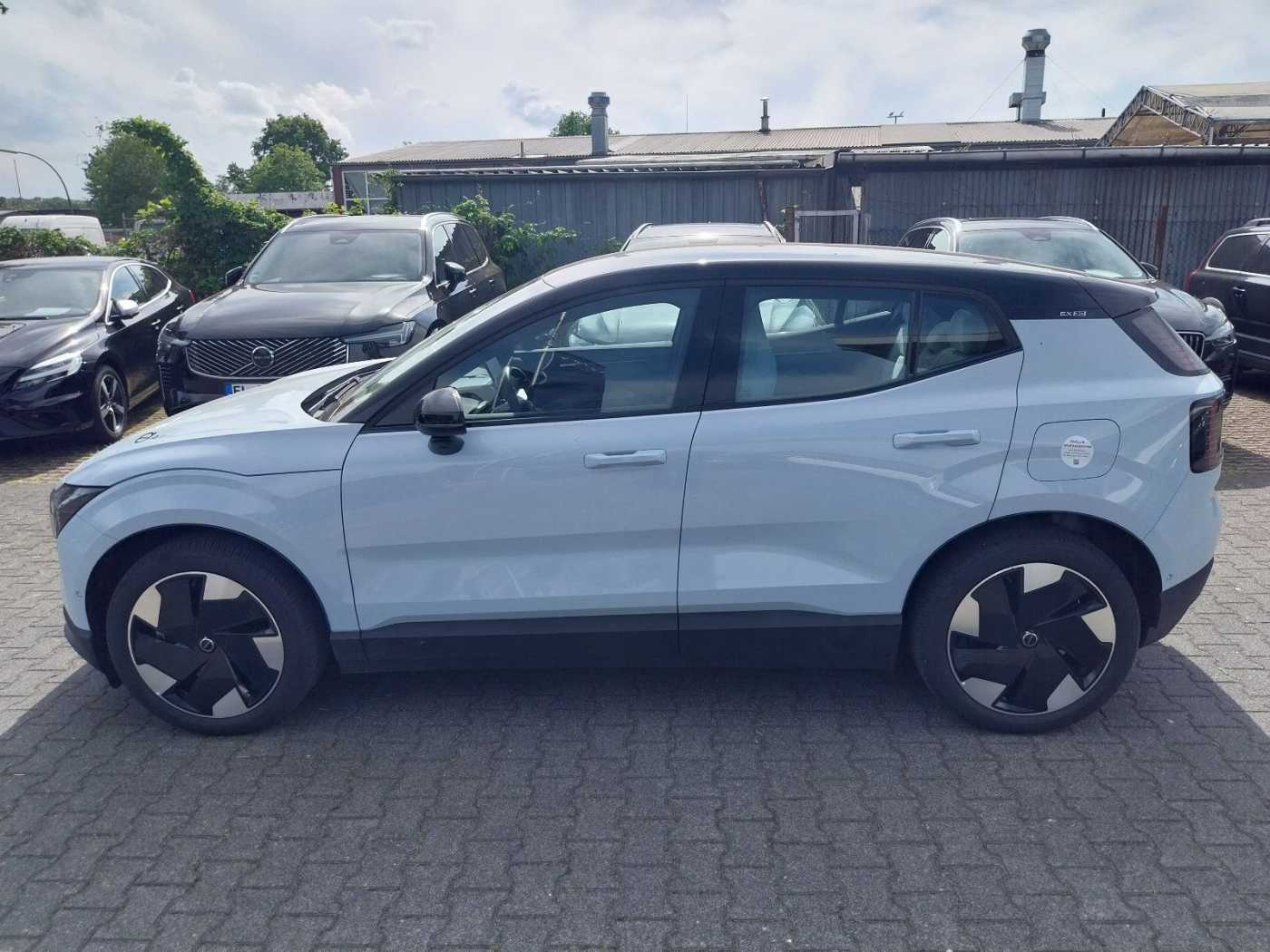 Volvo  Ultra AWD Performance Pure Electric