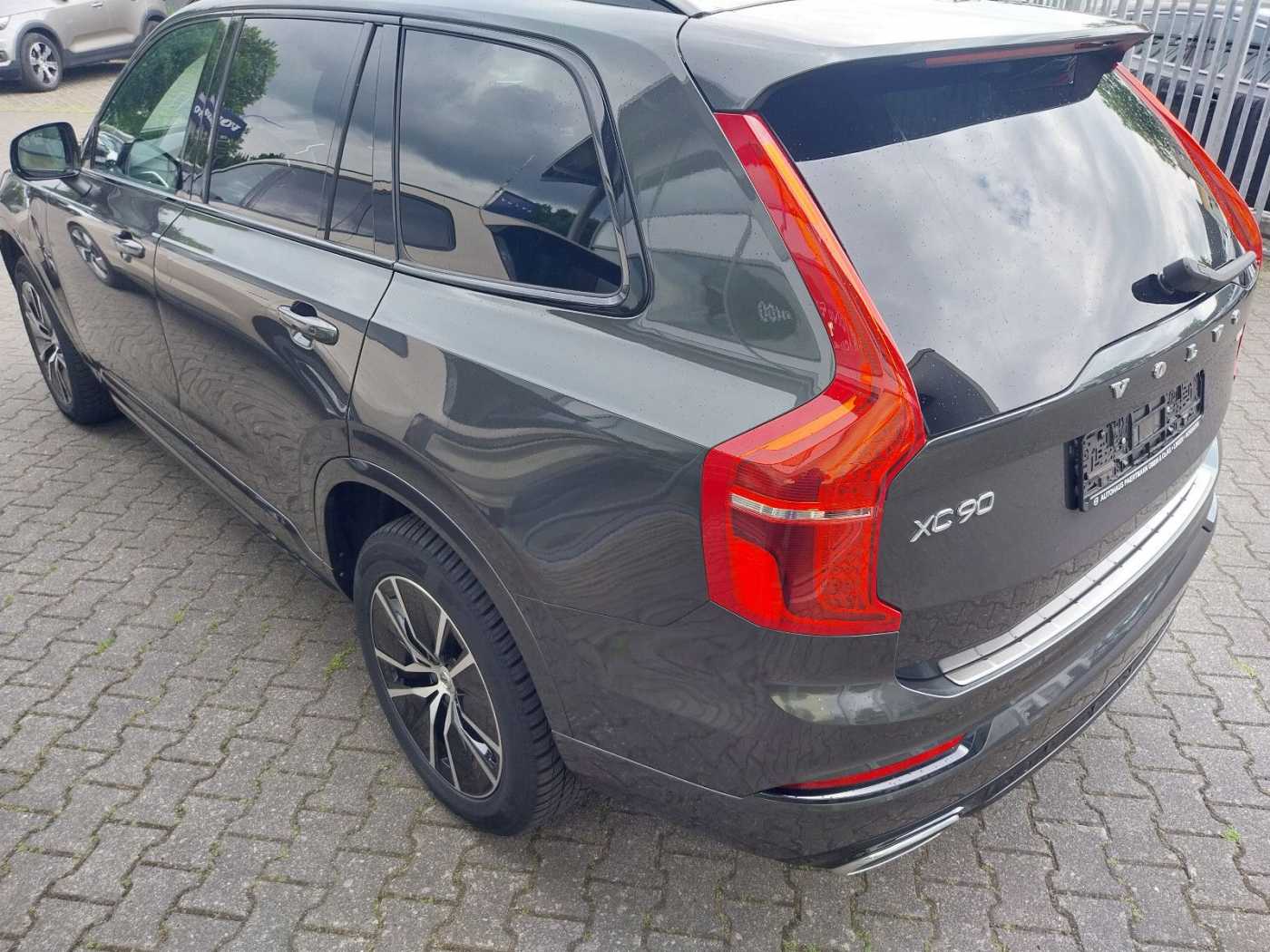 Volvo  R Design Expression Recharge Plug-In Hybrid