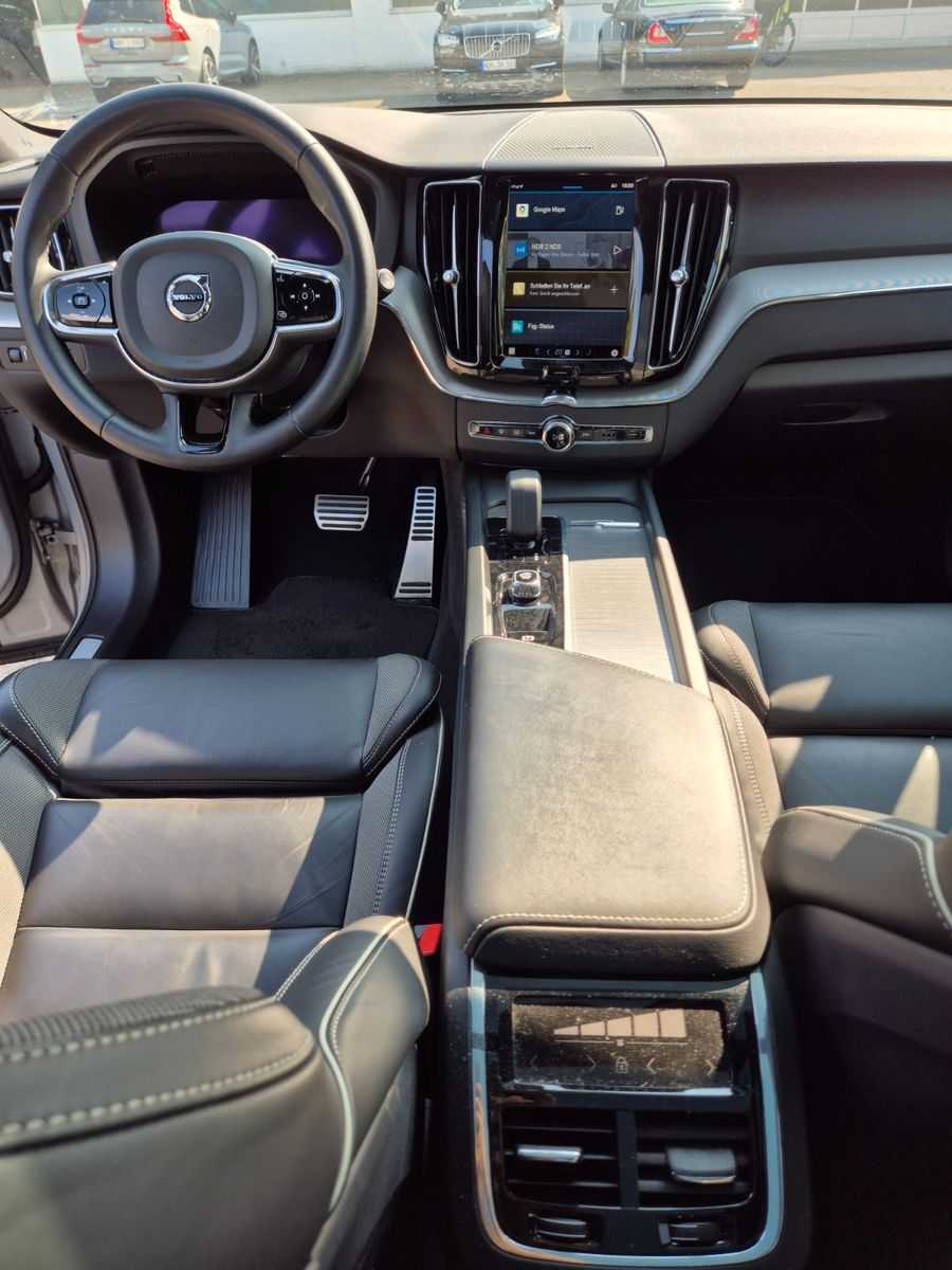 Volvo  R-Design AWD B5 Diesel