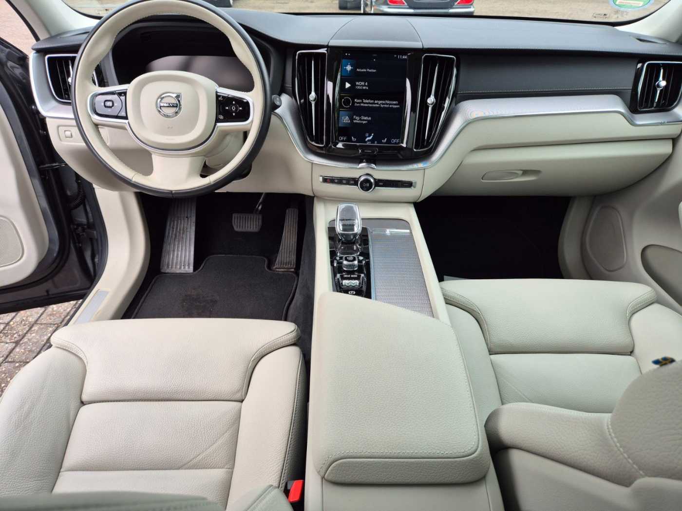 Volvo  Inscription AWD B4