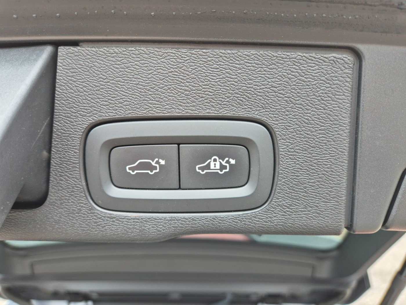 Volvo  Inscription AWD B4