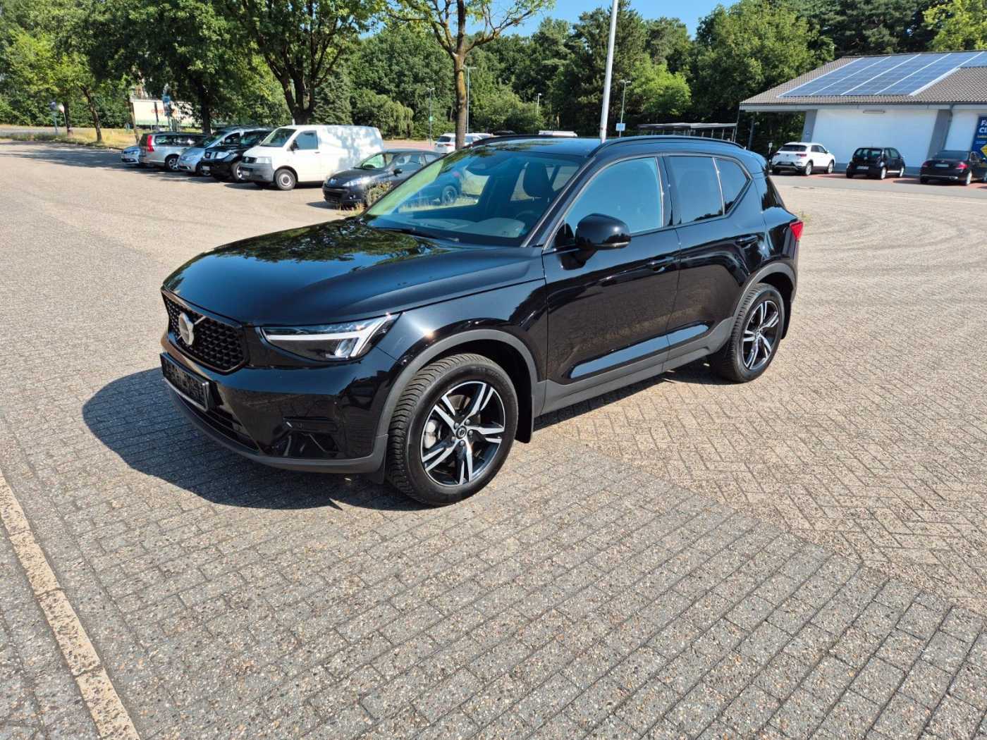 Volvo  Plus Dark 2WD B3