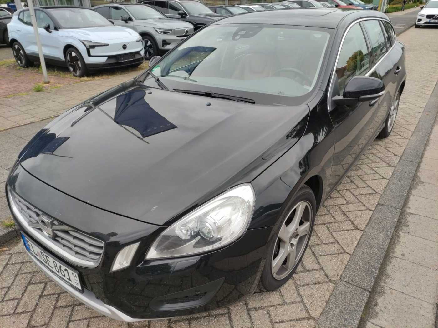 Volvo  D5 Kombi Momentum