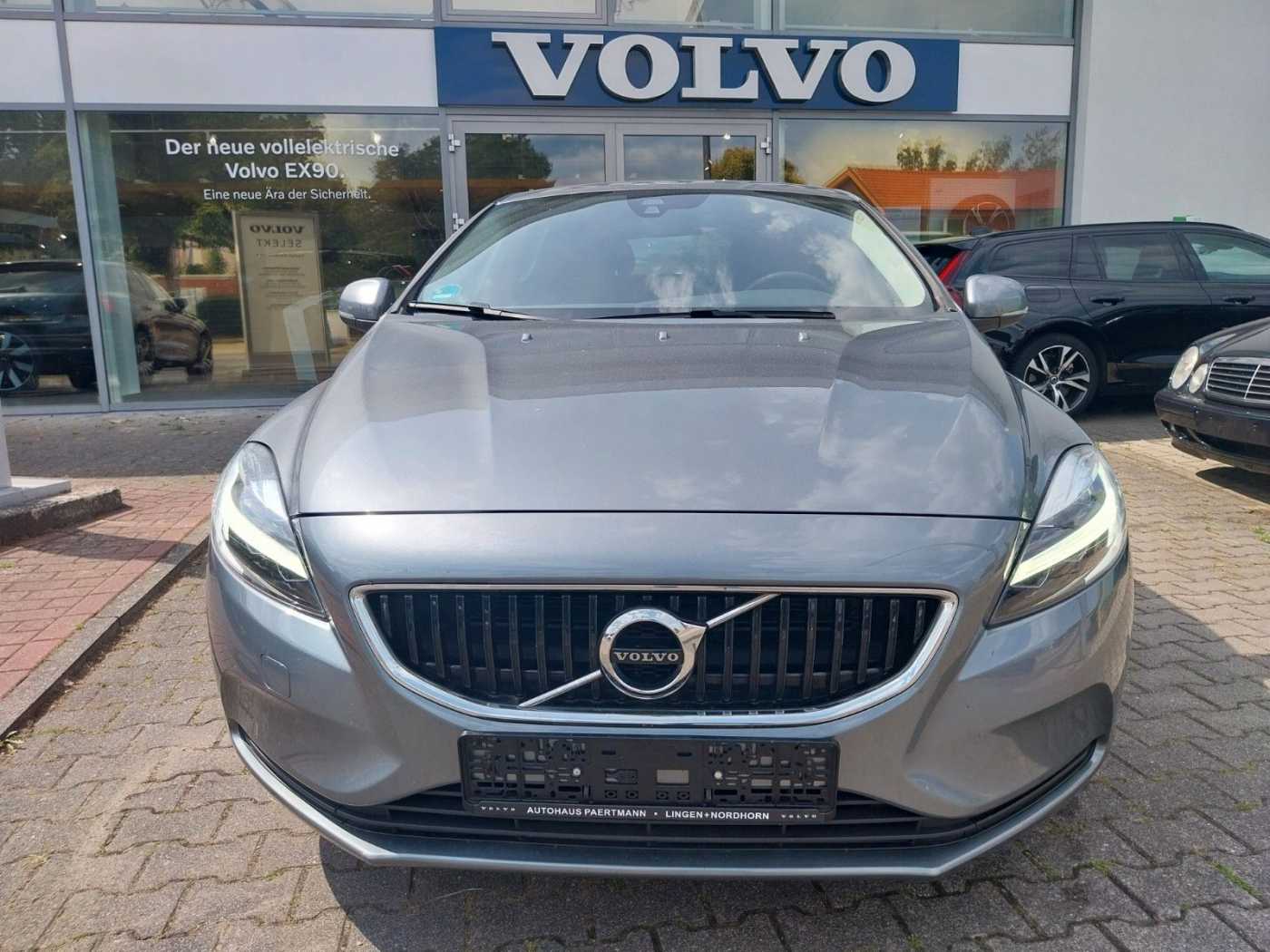Volvo  Momentum Automatik