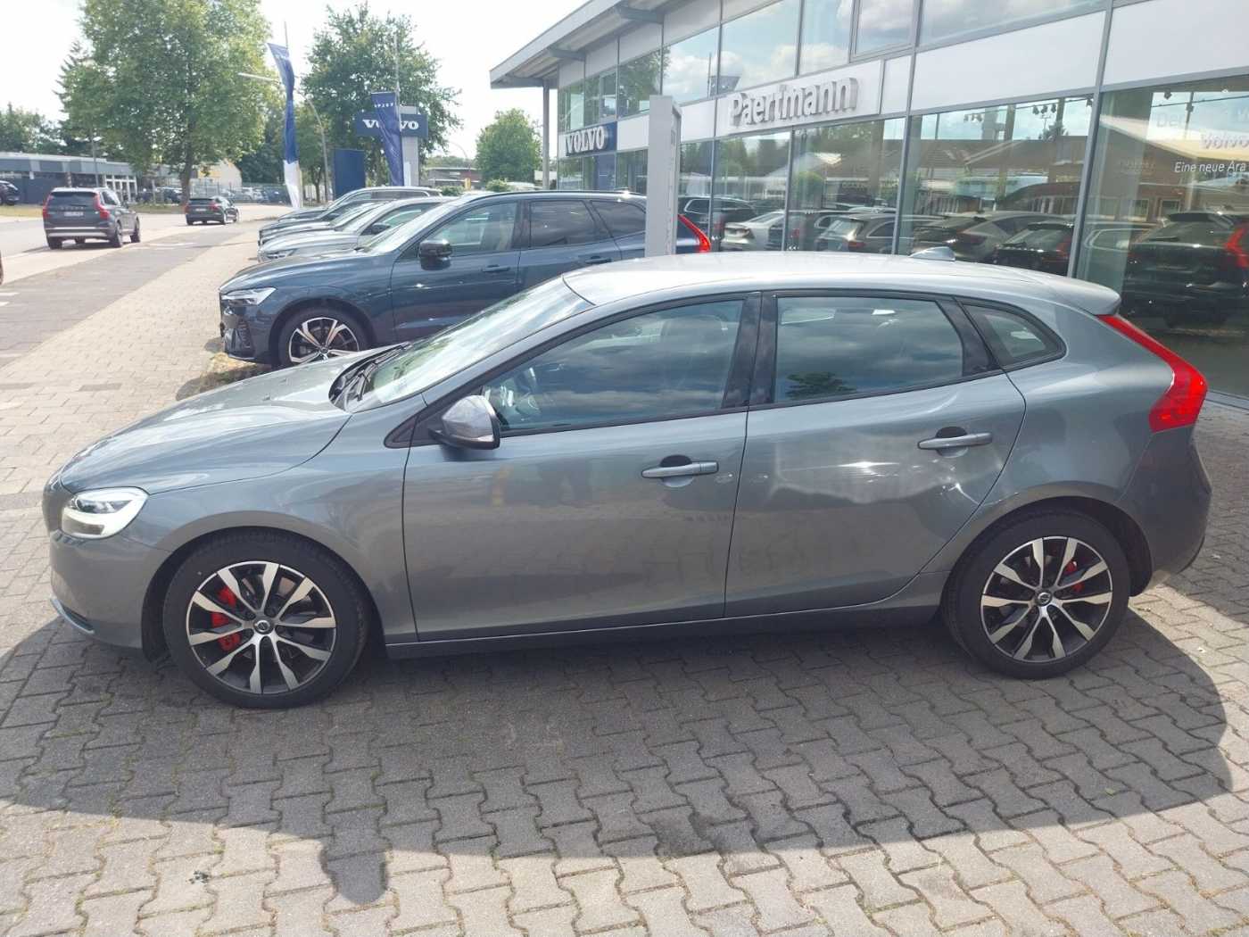 Volvo  Momentum Automatik