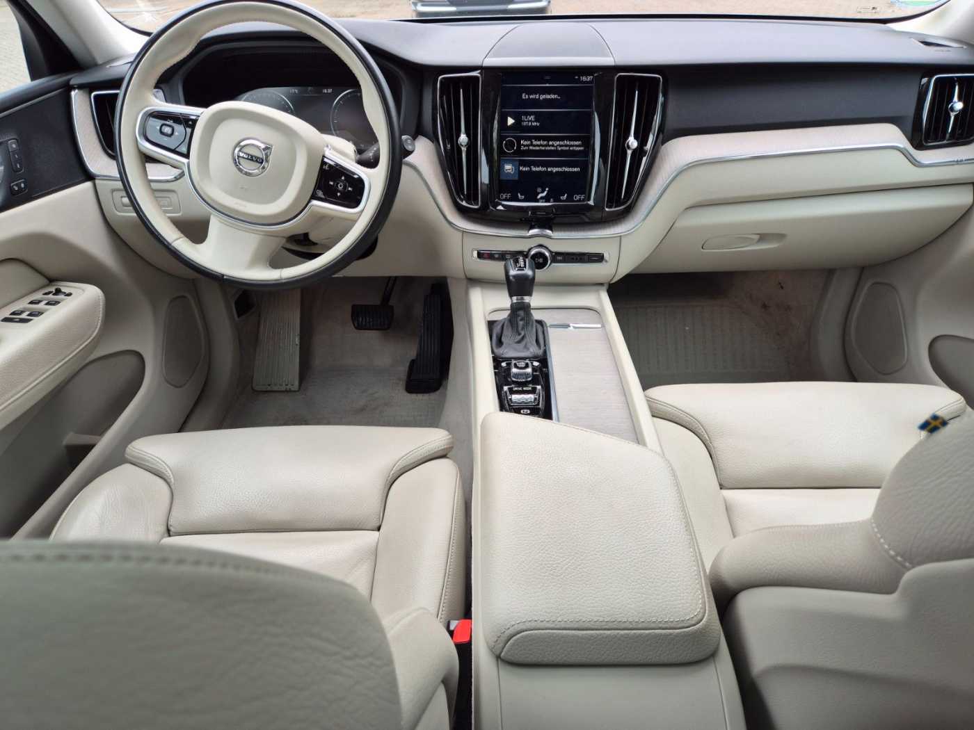 Volvo  Inscription AWD