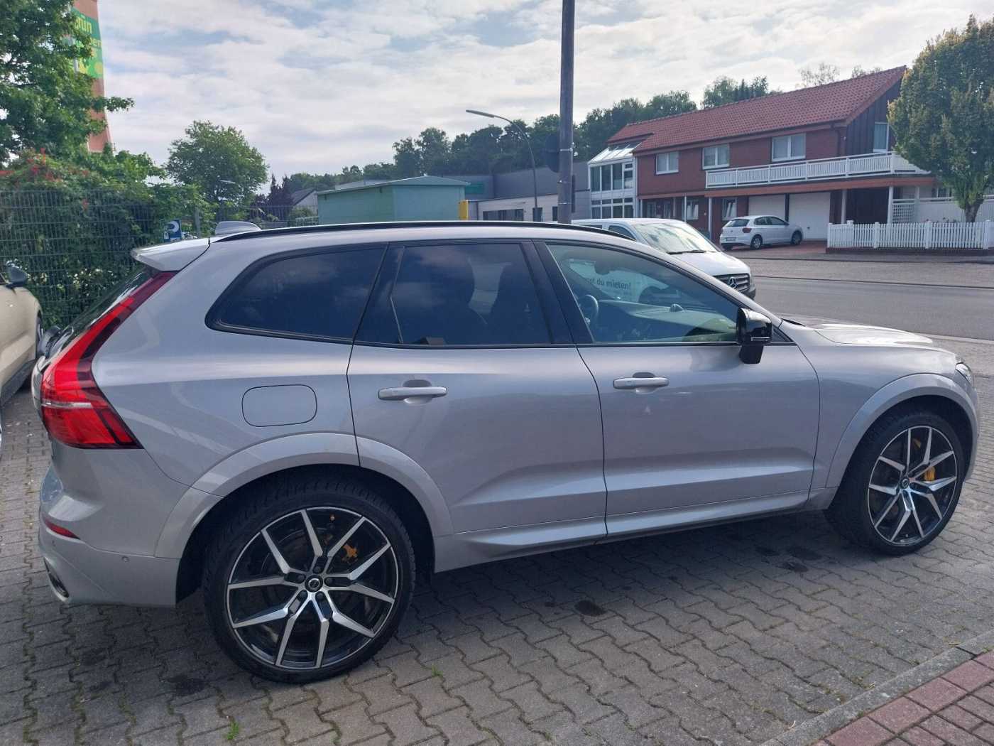 Volvo  Polestar Engineered Recharge Plug-In Hybrid