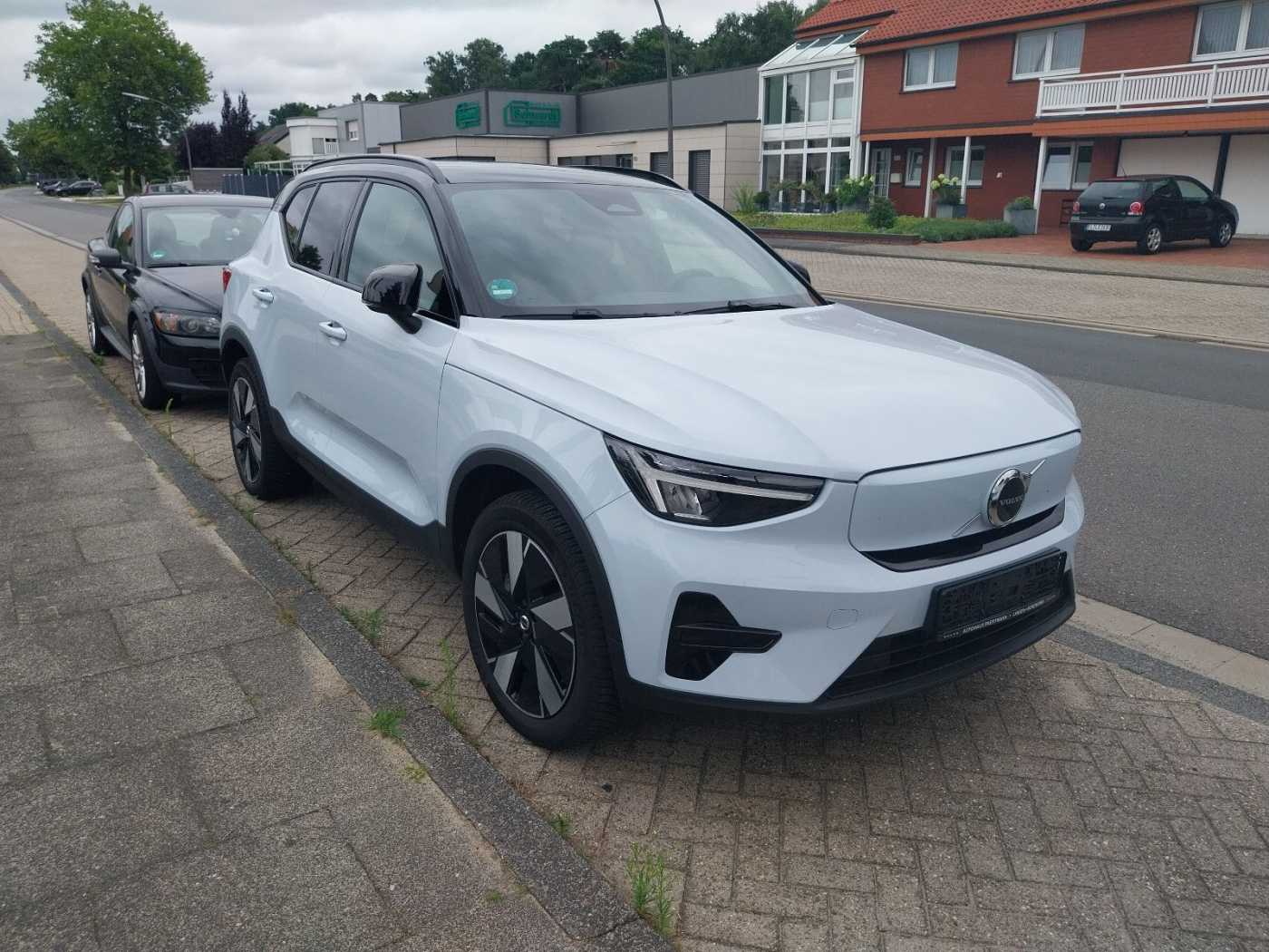 Volvo  Plus Recharge Pure Electric 2WD