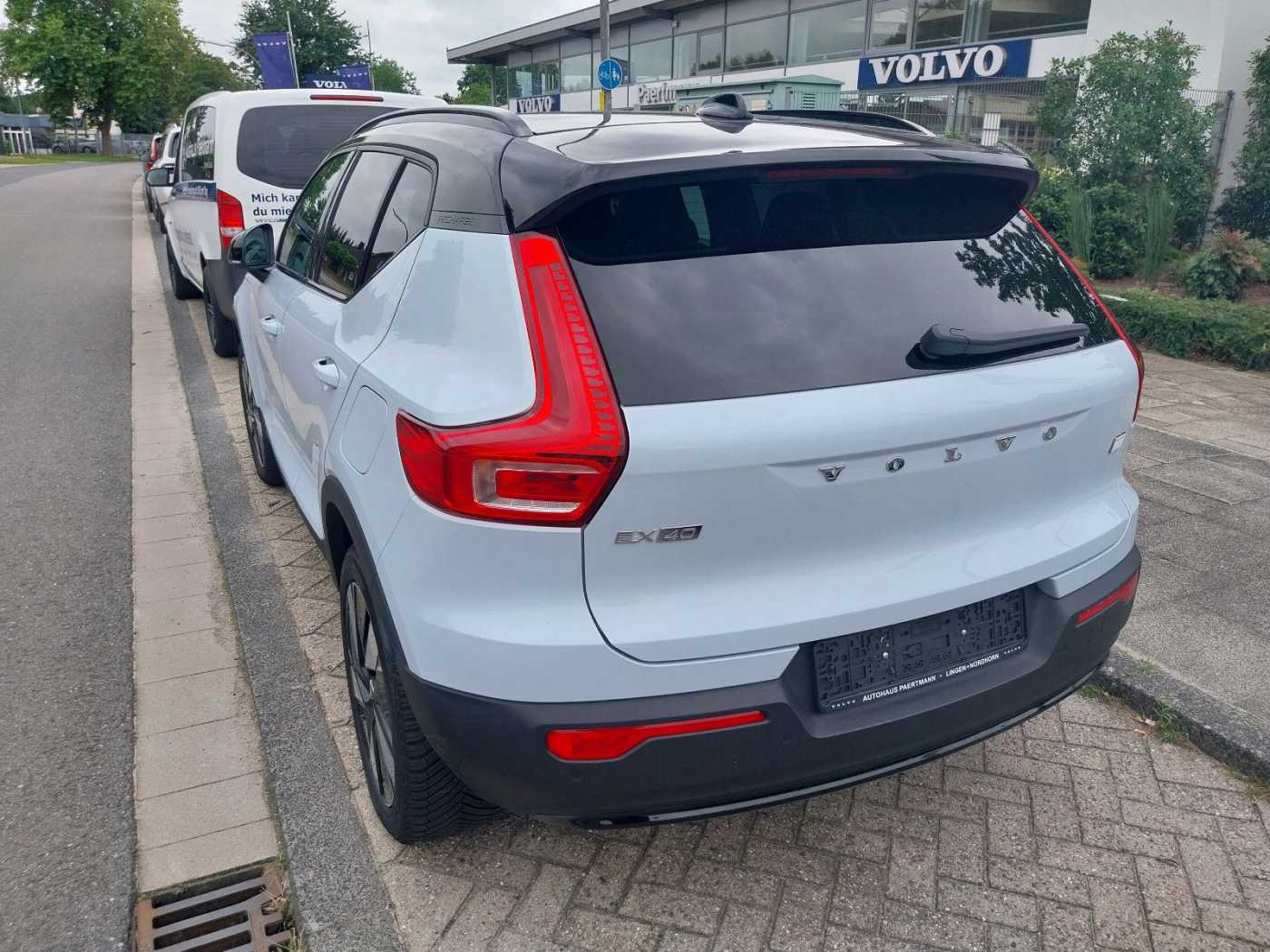 Volvo  Plus Recharge Pure Electric 2WD