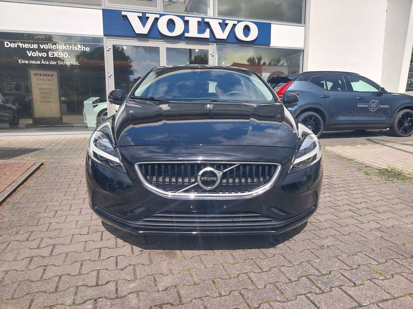 Volvo  Momentum