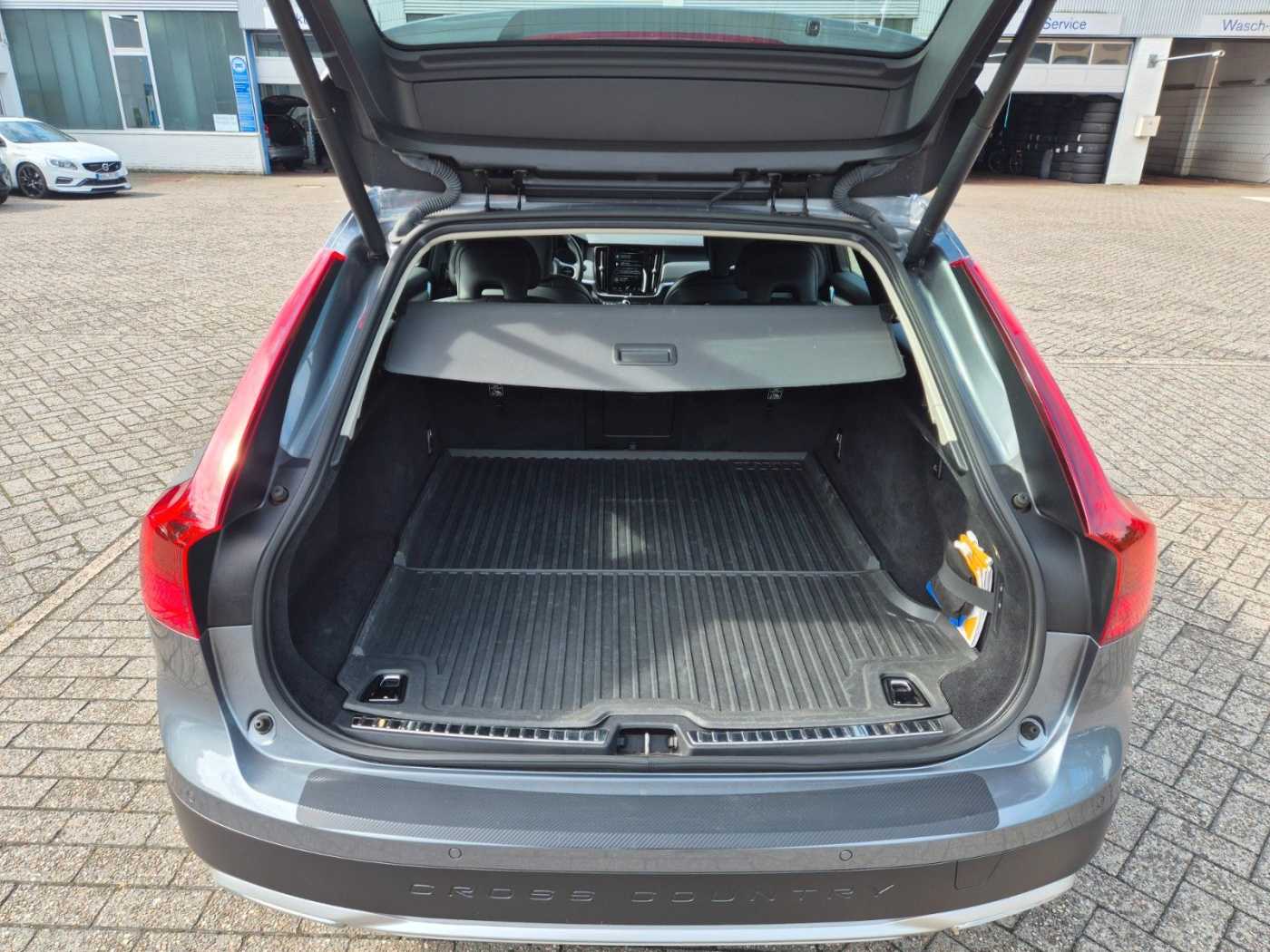 Volvo  Pro D4 AWD