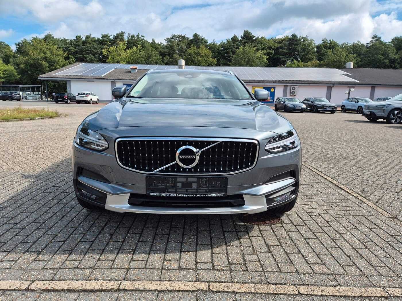 Volvo  Pro D4 AWD