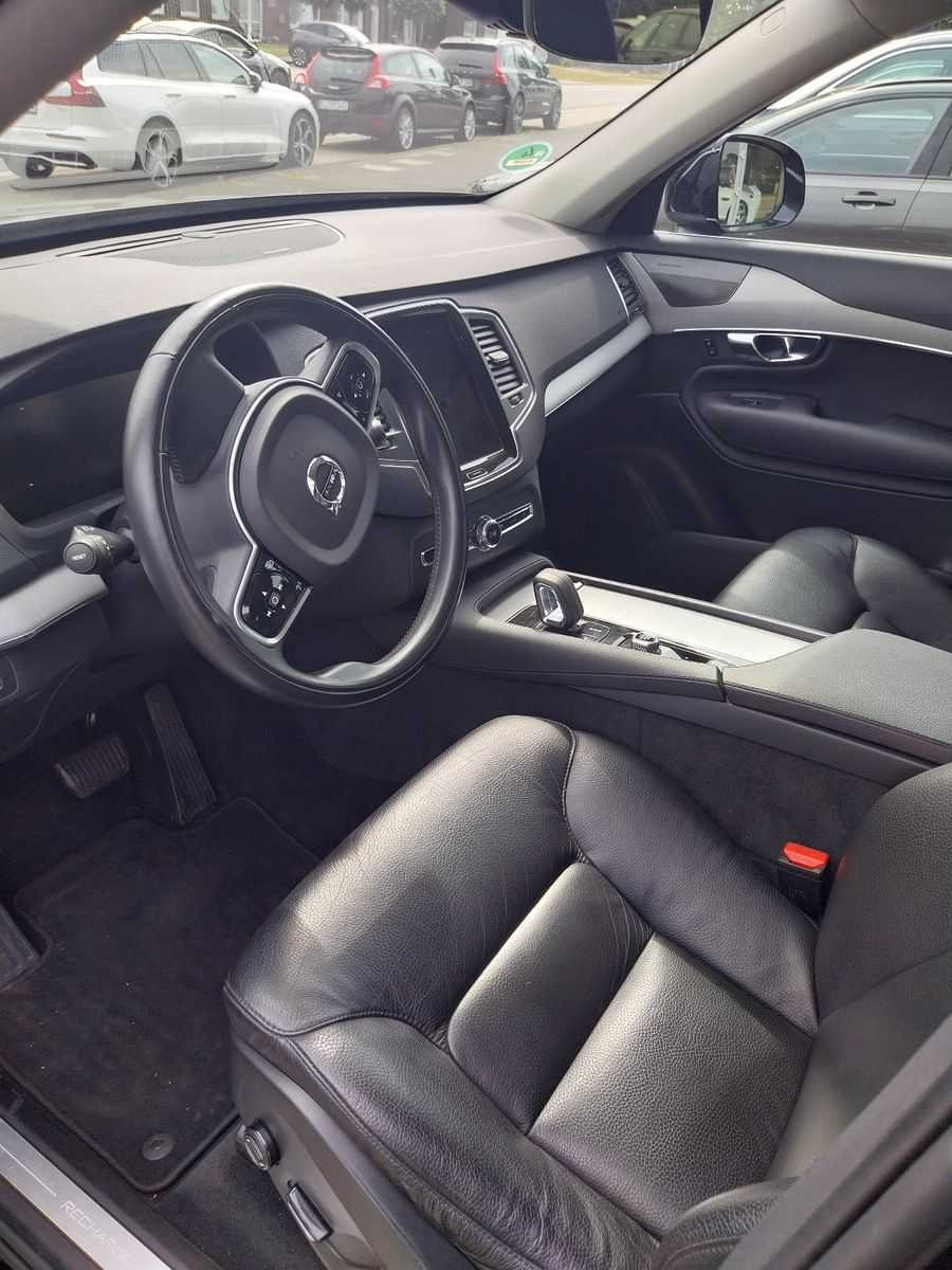 Volvo  Inscription Expression Recharge Plug-In Hyb