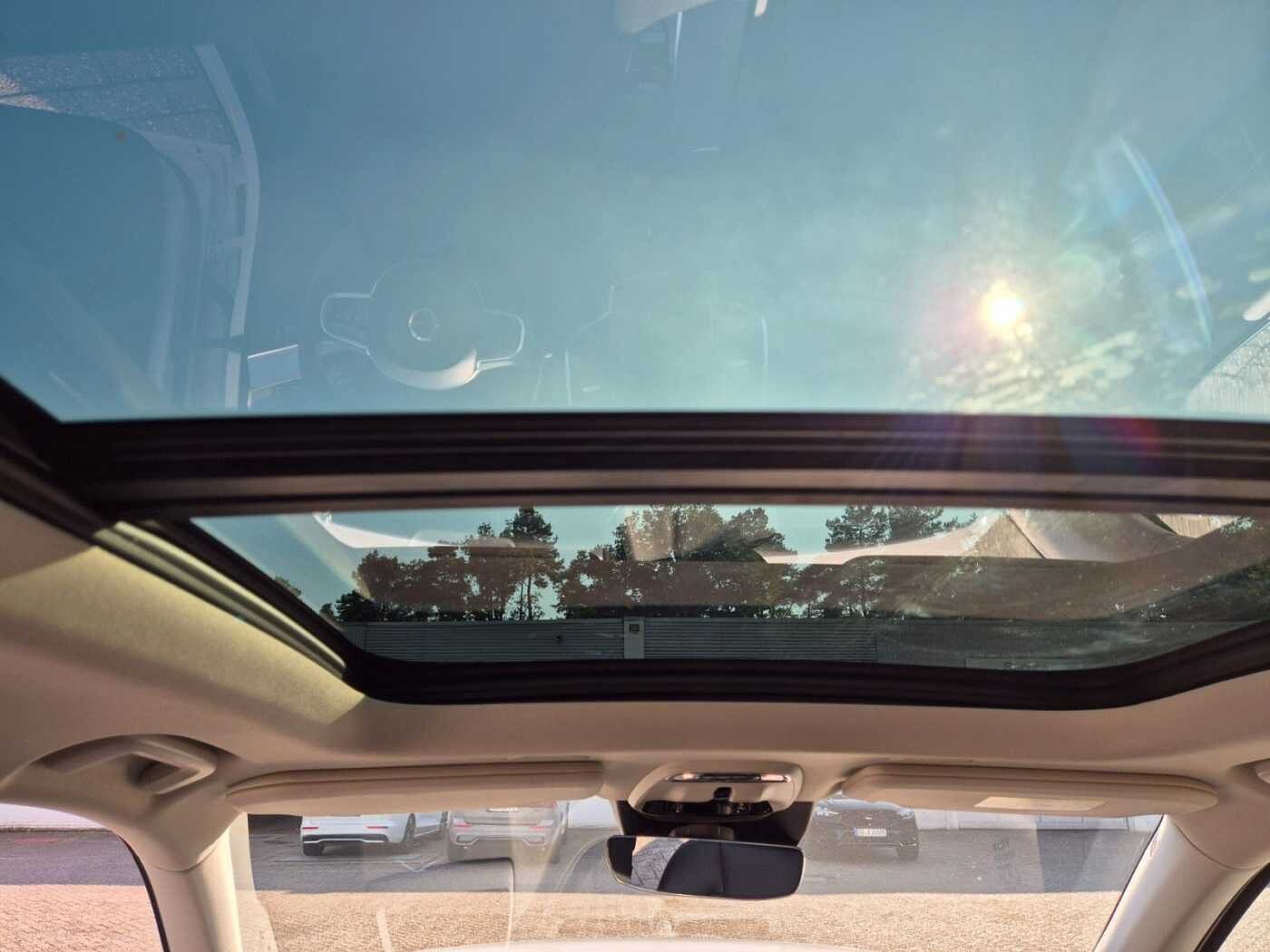 Volvo  Inscription Recharge T8 Plug-In Hyb