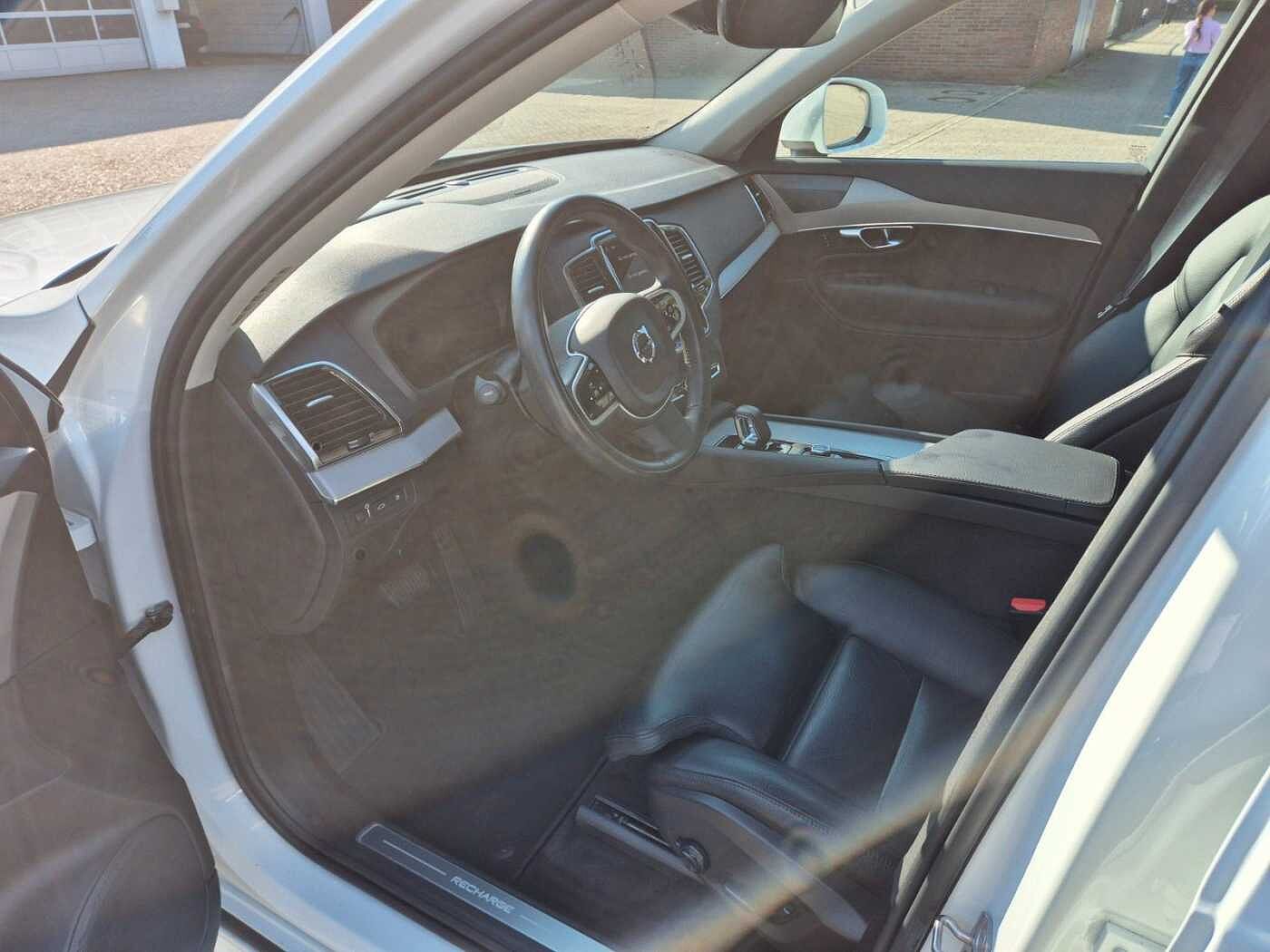 Volvo  Inscription Recharge T8 Plug-In Hyb