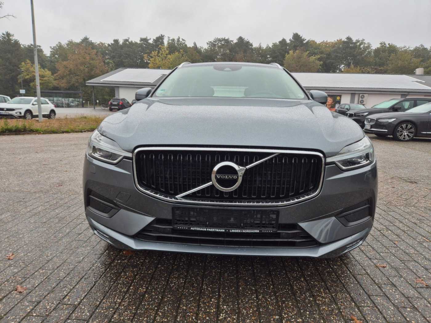 Volvo  Momentum 2WD