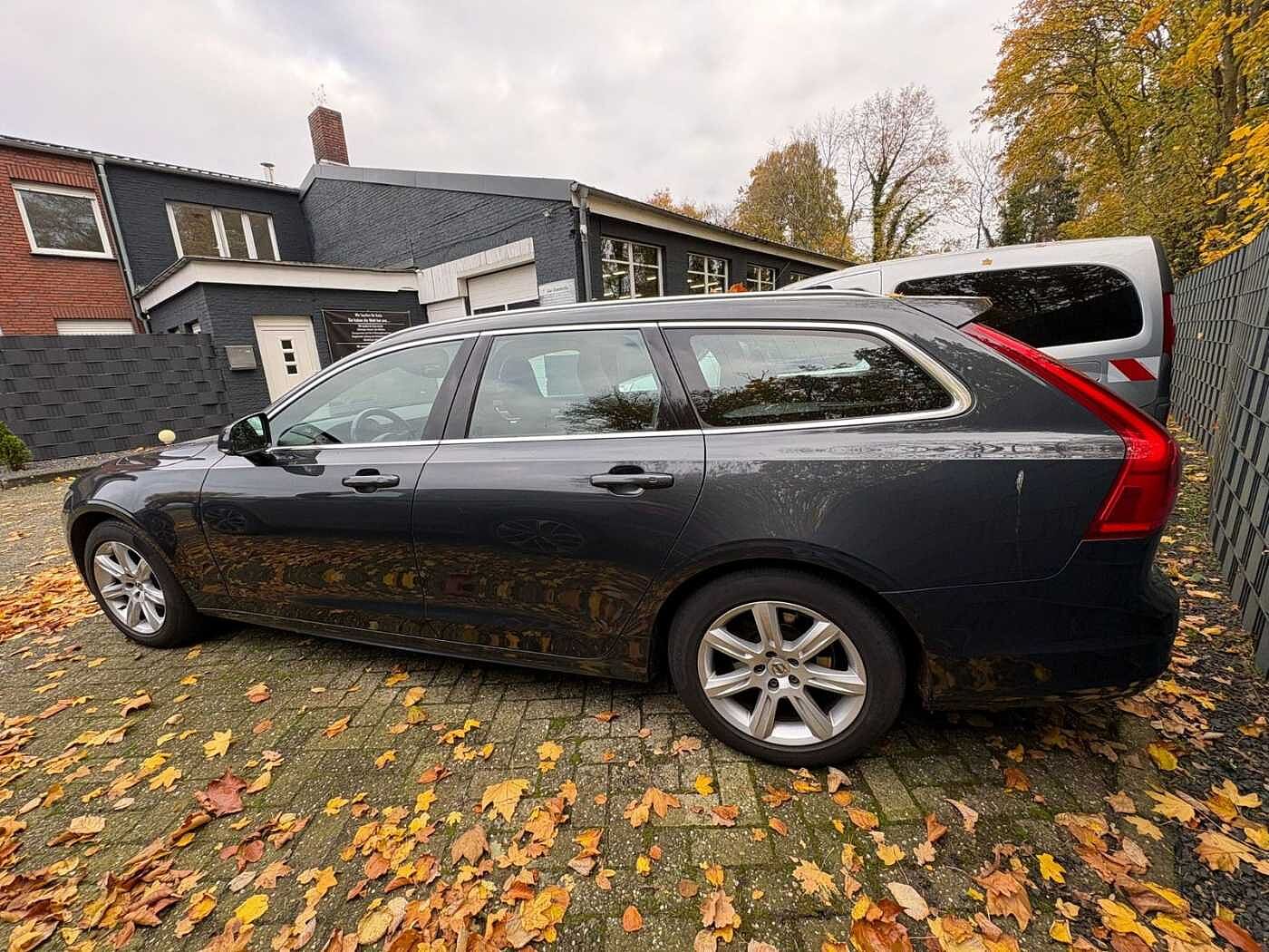 Volvo D4 Kombi Momentum