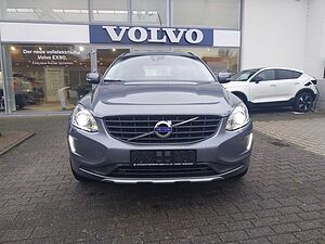 Volvo  D3 Autom. AHK, Navi, Kindersitze integr.