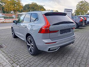 Volvo  T6 Plus Dark Recharge Plug-In Hybrid AWD