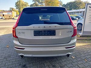 Volvo  D5 Momentum AWD LED, AHK, Navi,