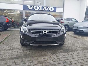 Volvo  Momentum 2WD