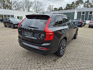 Volvo  Ultra Dark T8 Recharge Plug-In Hybrid AWD