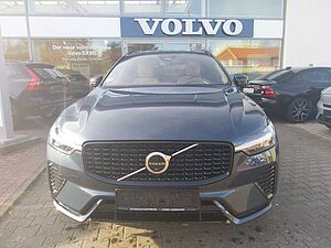 Volvo  Plus Dark 2WD