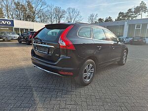 Volvo  Momentum 2WD