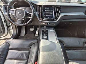 Volvo  R Design B5 Diesel AWD