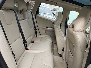 Volvo  D5 Linje Inscription AWD