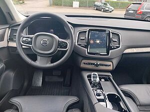 Volvo  Ultimate Bright Recharge Plug-In Hybrid AWD
