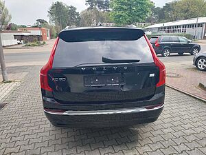 Volvo  Ultimate Bright Recharge Plug-In Hybrid AWD