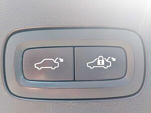Volvo  D4 Cross Country Pro AWD