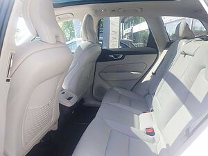 Volvo  B4 Inscription Panoramadach, ACC,