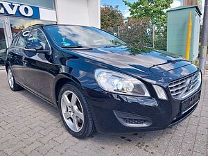 Volvo  D5 Kombi Momentum Autom.