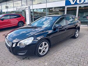 Volvo  D5 Kombi Momentum Autom.