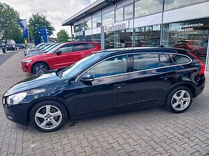 Volvo  D5 Kombi Momentum Autom.