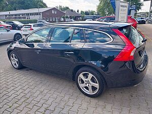 Volvo  D5 Kombi Momentum Autom.