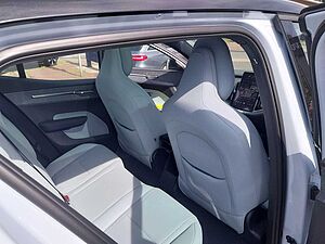 Volvo  Ultra AWD Performance Pure Electric