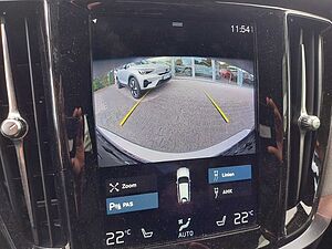 Volvo  B4 D AWD Pro Auto